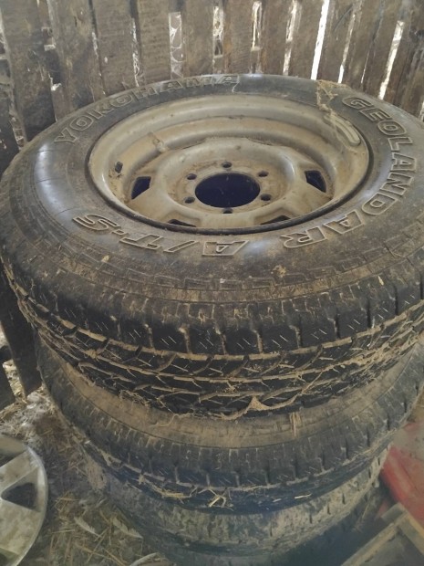 Nissan Pick Up D22 alkatrészek eladó