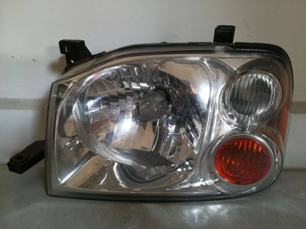 Nissan Pick Up fényszóró bal 2002 -> 2005 (H4)