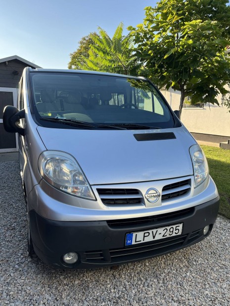 Nissan Primastar 9 személyes
