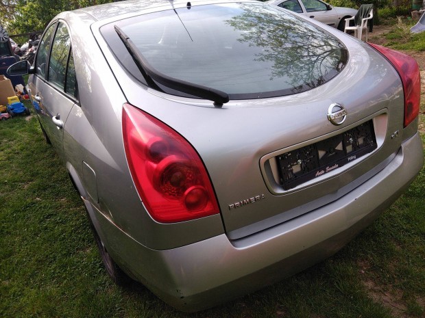 Nissan Primera 1.9 dci 2004-es csomagtr ajt