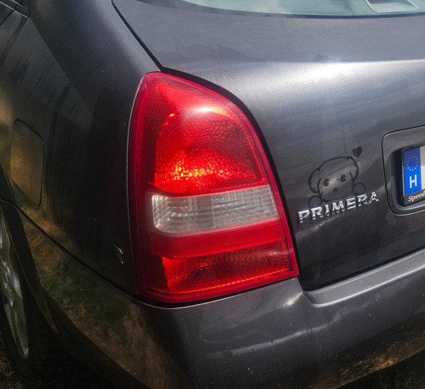 Nissan Primera 3 bal hátsó lámpa 30000