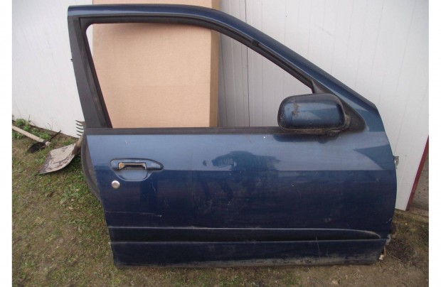 Nissan Primera P11 jobb első ajtó 1997-2001