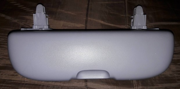 Nissan Primera P12 Gyári szemüvegtartó!