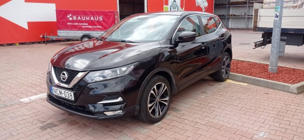 Nissan Qashqai 163LE Turbos.
