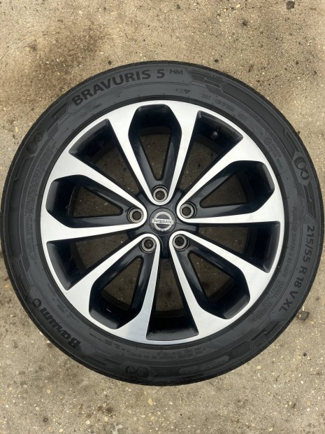 Nissan Qashqai 18" gyri alufelni nyrigumival