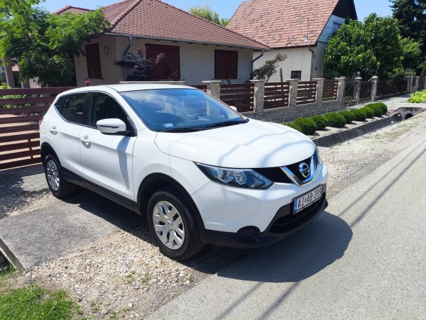 Nissan Qashqai 1.2 DIG-T N-Connecta ++ Nagy SZE...