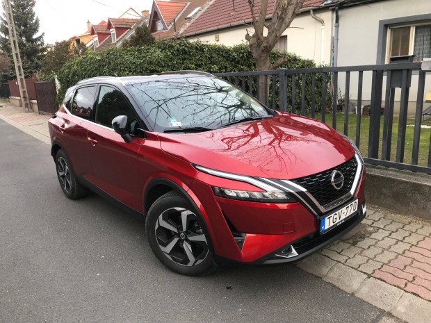 Nissan Qashqai 1.3 DIG-T 158 LE Automata mild hybrid N-Connecta-eladó!
