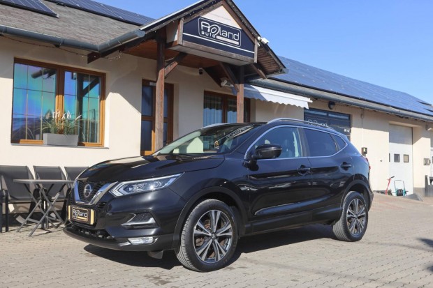 Nissan Qashqai 1.3 DIG-T N-Connecta +LED - Mo-i...