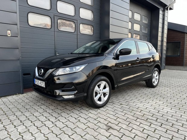 Nissan Qashqai 1.5 dCi Acenta Szervizknyv / 79...