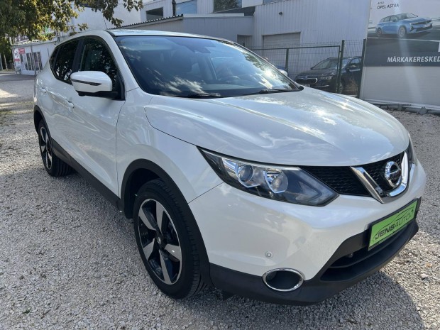 Nissan Qashqai 1.5 dCi N-Tec EURO6 Szervizkönyv