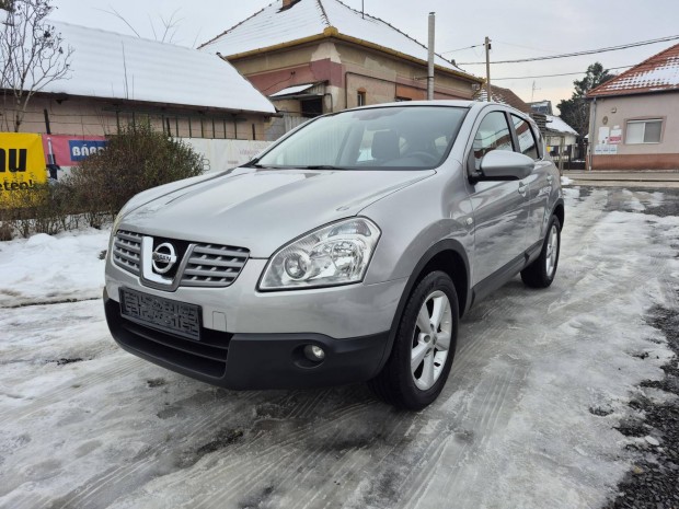 Nissan Qashqai 1.6 Acenta Friss m�szaki/vez.sze...