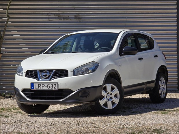 Nissan Qashqai 1.6 Acenta MO-I! Végig Vezetett...