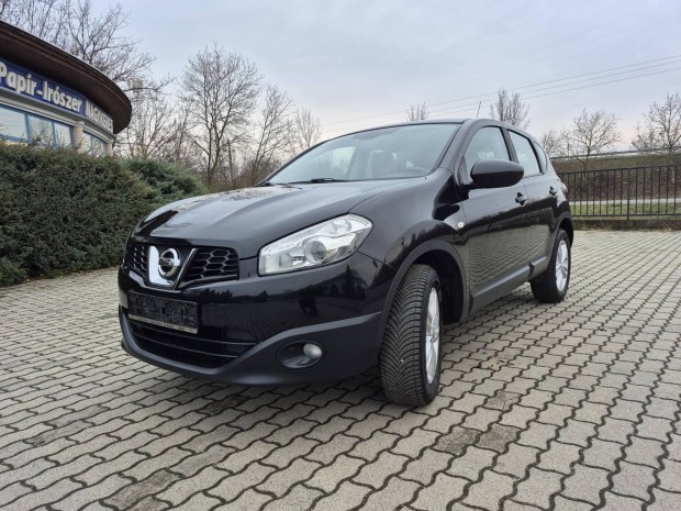 Nissan Qashqai 1.6 Acenta /vez.szervknyv/ digi...
