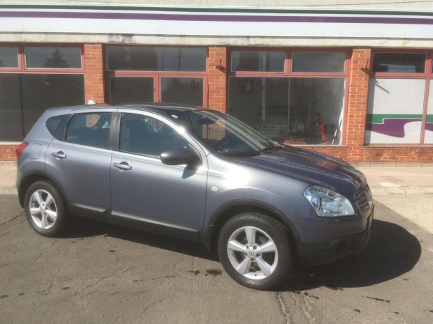 Nissan Qashqai 1.6 Benzin Tekna 2WD Üvegtető, Új Műszaki