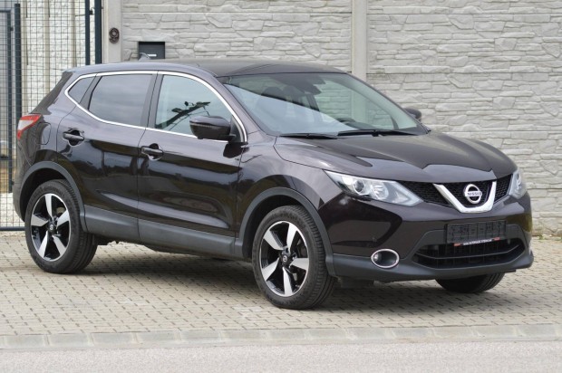 Nissan Qashqai 1.6 DIG-T N-Connecta 105ekm/Navi...