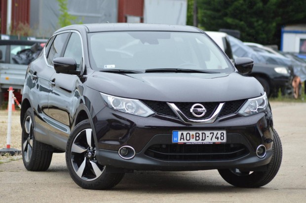 Nissan Qashqai 1.6 DIG-T N-Connecta 105ekm/Navi...