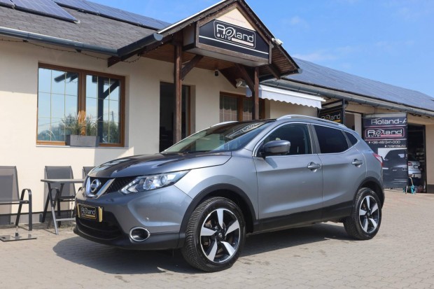 Nissan Qashqai 1.6 DIG-T N-Connecta Mo-i - Egyg...