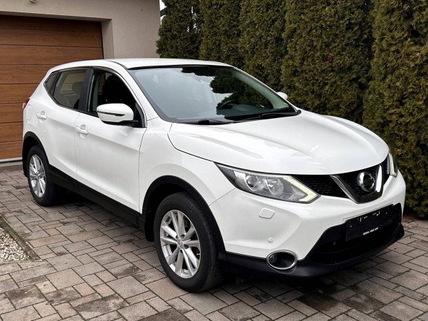 Nissan Qashqai 1.6 DIG-T N-Connecta Radarok Tem...