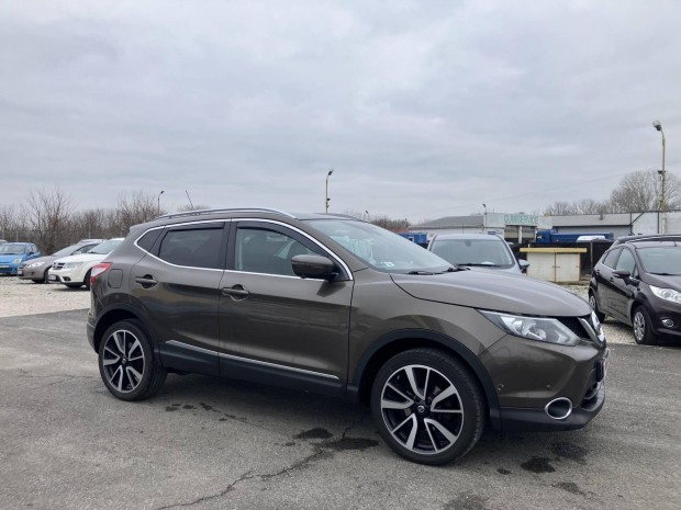 Nissan Qashqai 1.6 DIG-T Tekna Navi.Kamera. PAN...