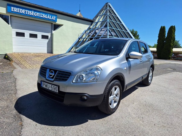 Nissan Qashqai 1.6 Visia 2WD 146900 KM Vonóhoro...