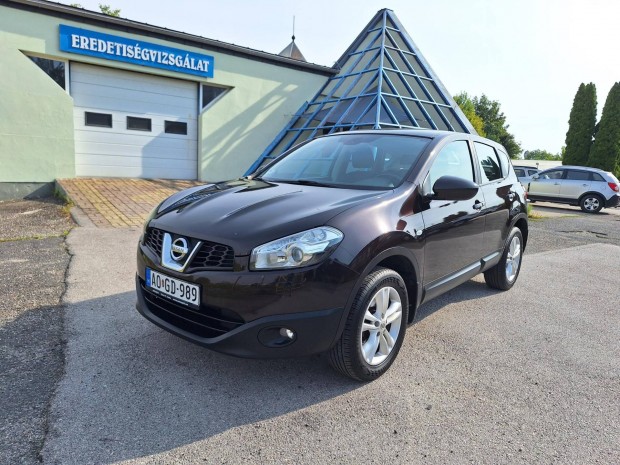 Nissan Qashqai 1.6 Visia Digitális Klíma. Ülésf...