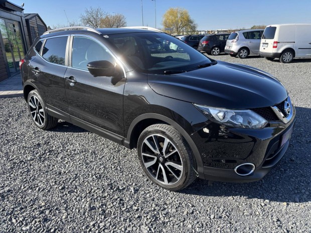 Nissan Qashqai 1.6 dCi Tekna Xtronic EURO6 Gara...