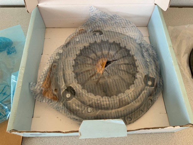 Nissan Qashqai 2000 benzines kuplung szerkezet �j elad�!