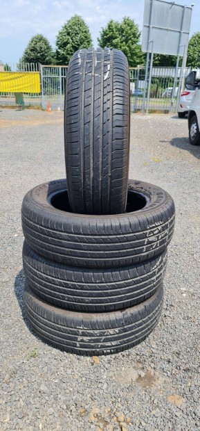 Nissan Qashqai 215/60 17" nyári gumi