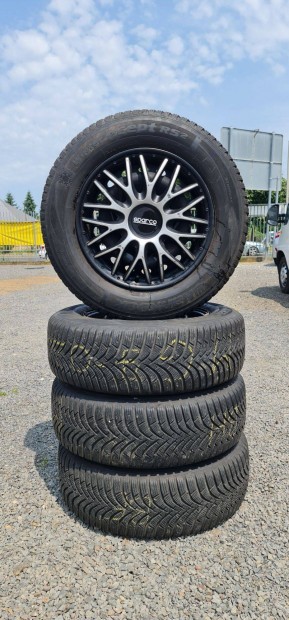 Nissan Qashqai 215/65 16" téli gumi garnitúra