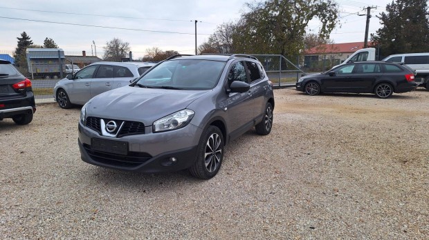 Nissan Qashqai 2.0 Tekna 4WD CVT Vezetett szerv...