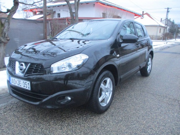 Nissan Qashqai 2.0 Tekna 4WD sz�p