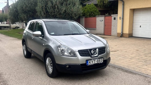 Nissan Qashqai 2.0 dCi Acenta Pack 4WD Folyamat...