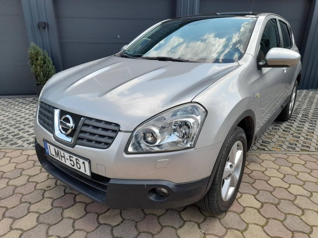 Nissan Qashqai 2.0 dCi Tekna 4WD Magyarországi....