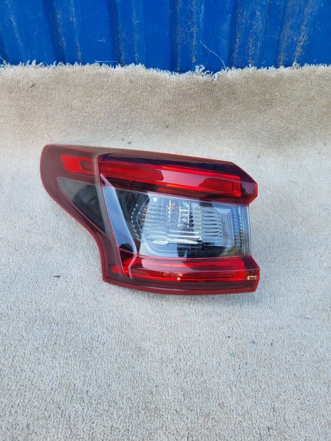 Nissan Qashqai 2 J11 2017- gy�ri 26555HV00A bal h�ts� k�ls� l�mpa