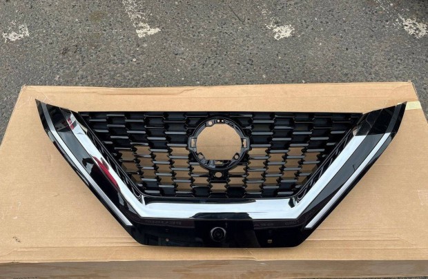 Nissan Qashqai 3 J12 hűtőrács 2021-