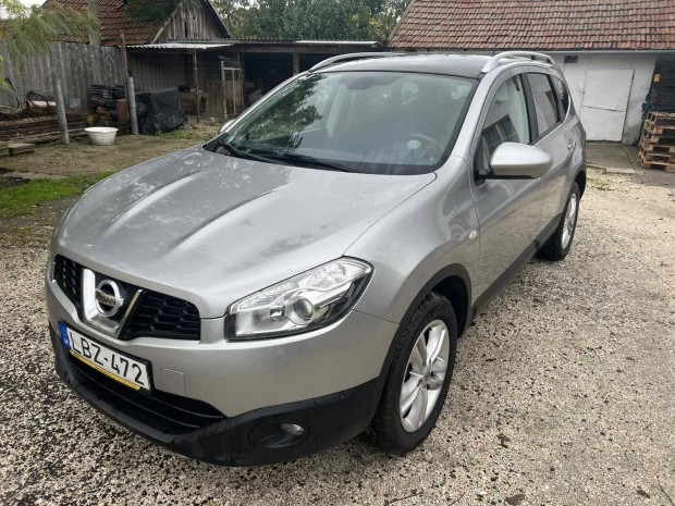 Nissan Qashqai 7 szemlyes 