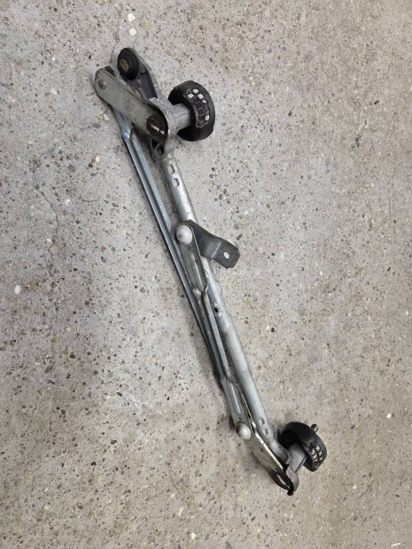 Nissan Qashqai Ablaktrl szerkezet