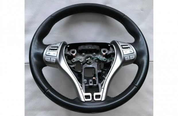 Nissan Qashqai J11 Multikormny , Brkormny , Kormny (13-19)