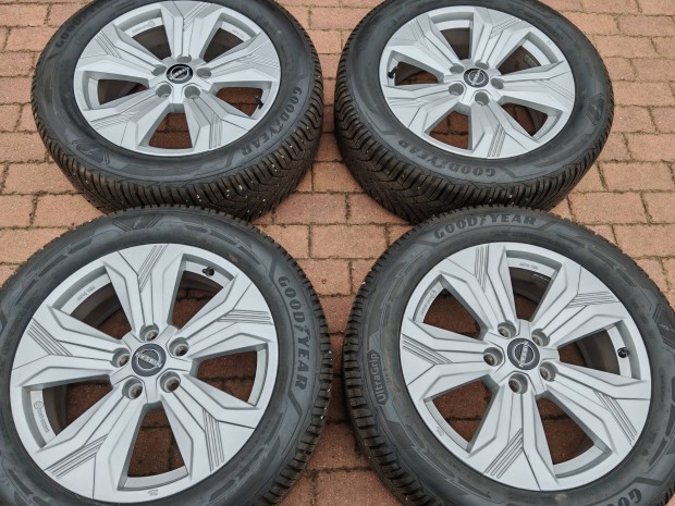 Nissan Qashqai J12 gyri alufelni 18as 235/55r18 tli 2023 5x114,3