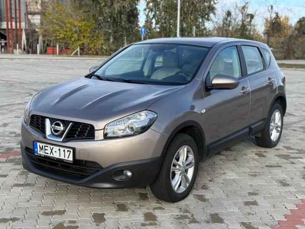 Nissan Qashqai Qashqai+2 2.0 Acenta 4WD CVT