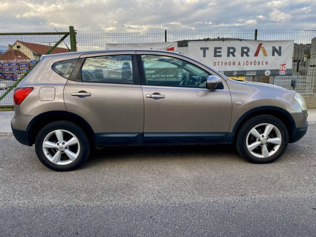 Nissan Qashqai Qashqai+2 2.0 dCi Tekna Premium...