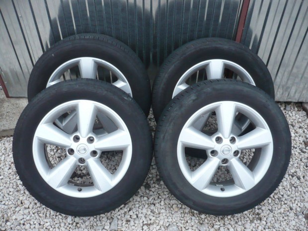 Nissan Qashqai alufelni nyárigumival