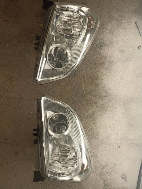 Nissan Qashqai bal jobb els lmpa fnyszr 