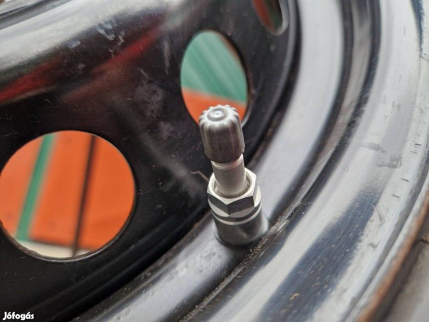 Nissan Qashqai tli kerk szett Tpms szeleppel