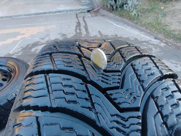 Nissan/Renault/Dacia lemezfelni tligumival