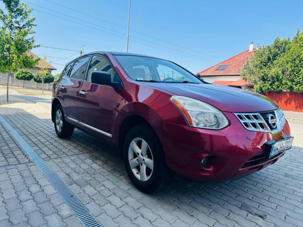 Nissan Rogue ..