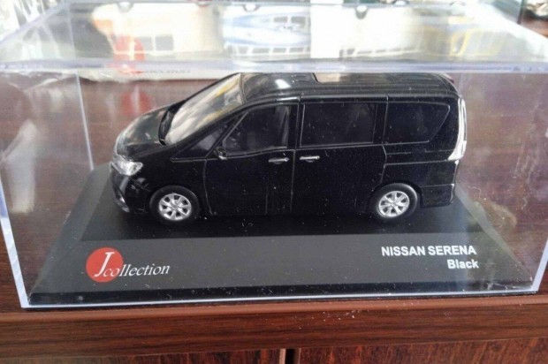 Nissan Serena 2010 J-Collection kisauto modell 1/43 Elad