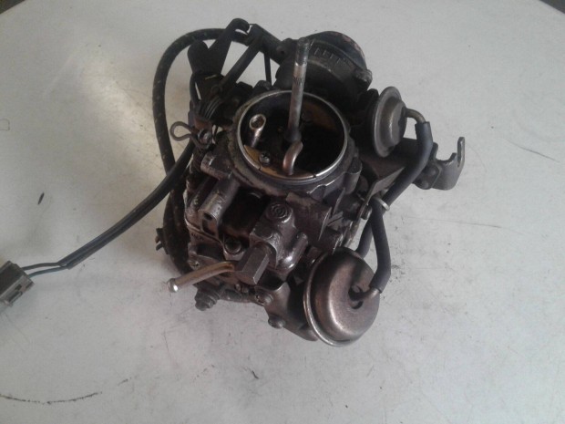 Nissan Sunny 1.6 karburátor