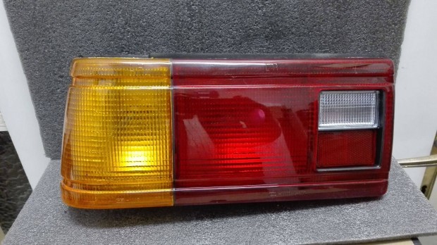 Nissan Sunny B11 h�ts�l�mpa bal 1982-1984