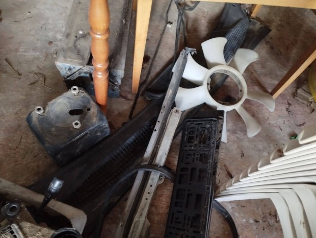 Nissan Terrano 1993-2004 H�t�ventil�tor �s keret